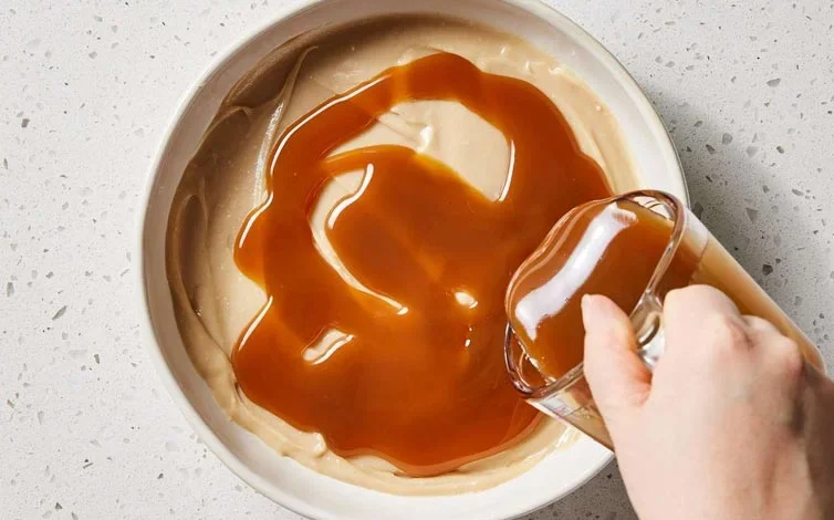 طرز تهیه بهترین کارامل خانگی + فیلم
