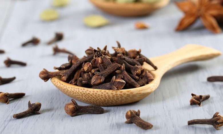 میخک ادویه ای که قند خون شما را کنترل میکند + عکس
