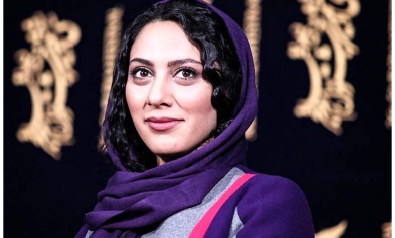 مونا فرجاد