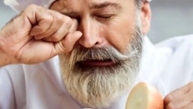 جلوگیری از اشک هنگام خرد کردن پیاز