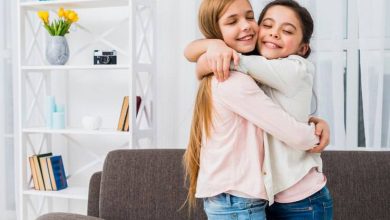 رابطه صمیمی با خواهر