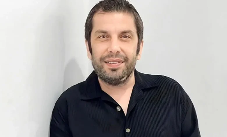 حضور جمعی از هنرمندان در مراسم ختم پدر عباس جمشیدیفر + فیلم