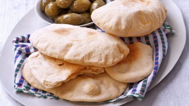 طرز تهیه نان پیتای خانگی بدون فر + فیلم