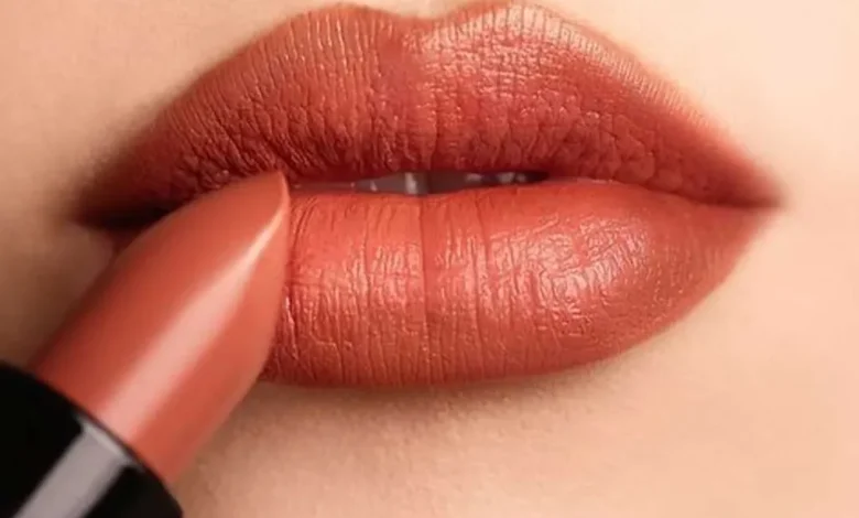 آموزش زدن رژلب شیک و نچرال + فیلم