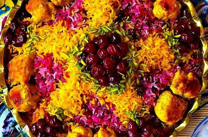 طرز تهیه آلبالو پلو مجلسی خوشمزه + فیلم