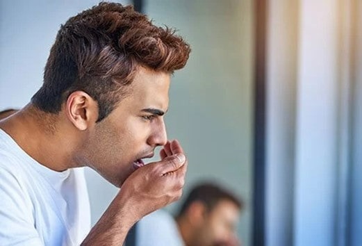 بوی نفس و دهان؛ نشانه‌ای برای تشخیص بیماری‌های داخلی