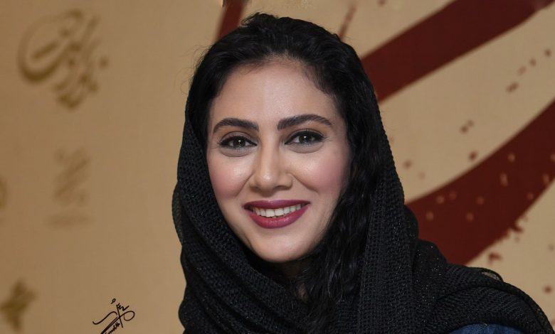 مونا فرجاد