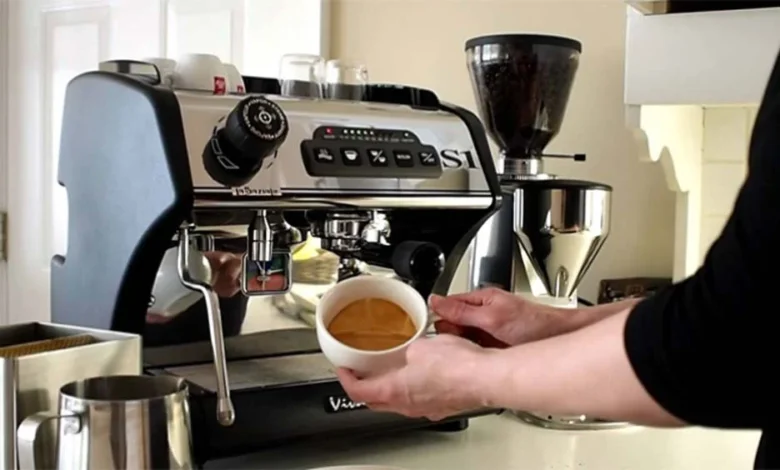 صدا دادن دستگاه قهوهساز