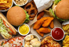  ۱۰ غذای محبوبی که سلامتی شما را به آرامی به خطر می‌اندازند!