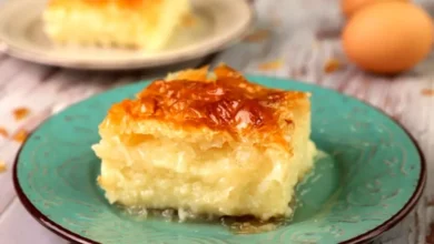 طرز تهیه دسر متفاوت پودینگ یونانی با خمیر باقلوا