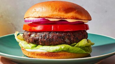 برگر لوبیا قرمز